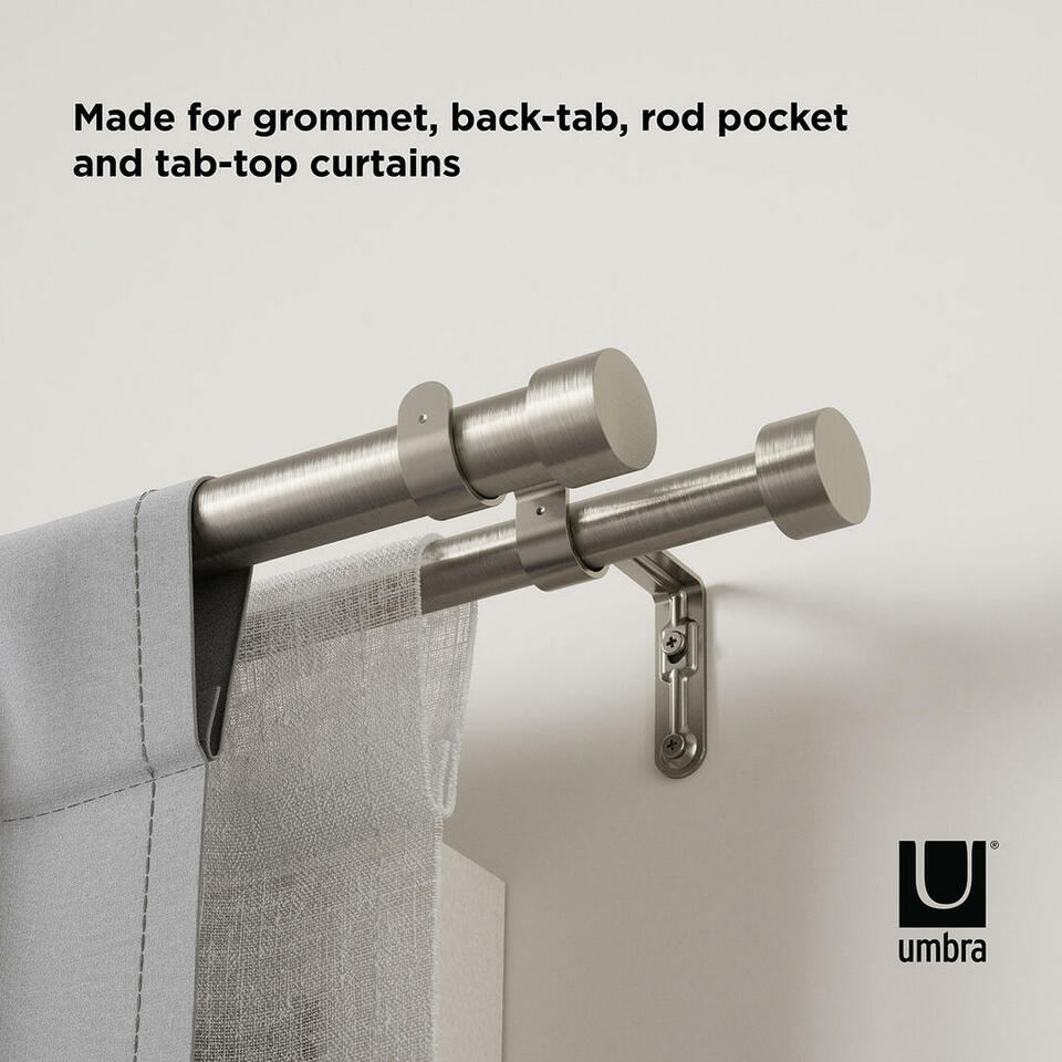 De Cappa gordijnroede van Umbra heeft een metalen finish waardoor deze modern en klassiek oogt
